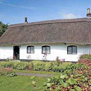 Childe Of Hale - 27896 Hale (Merseyside)